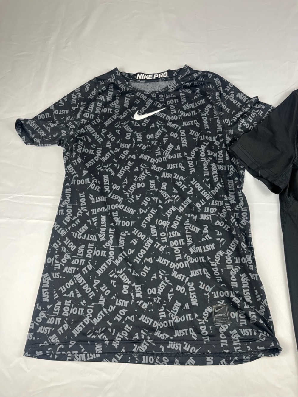 Nike Pro Dri-Fit Compression Shirt Black Short Sleeve Size L Athletic